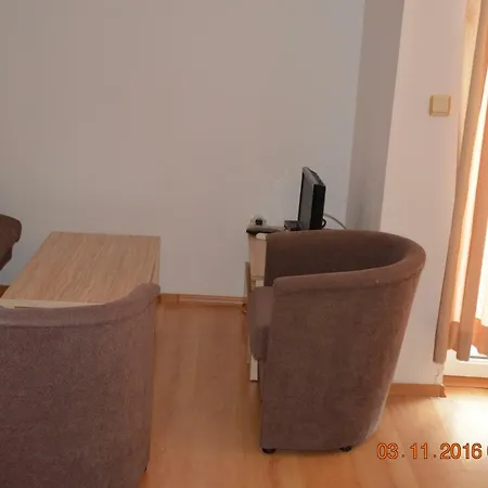 Guest Salena Aparthotel 2*