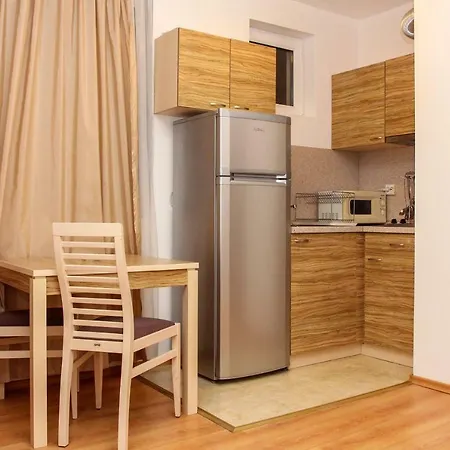 Guest Salena Aparthotel 2*